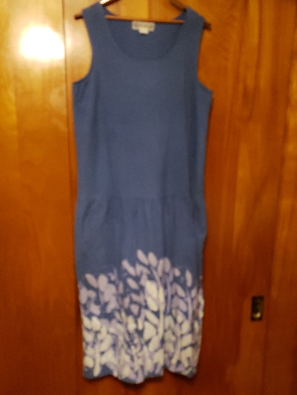 Blue Batik MOORE DESIGN Sleeveless Maxi Dress with  Leaf Print Large